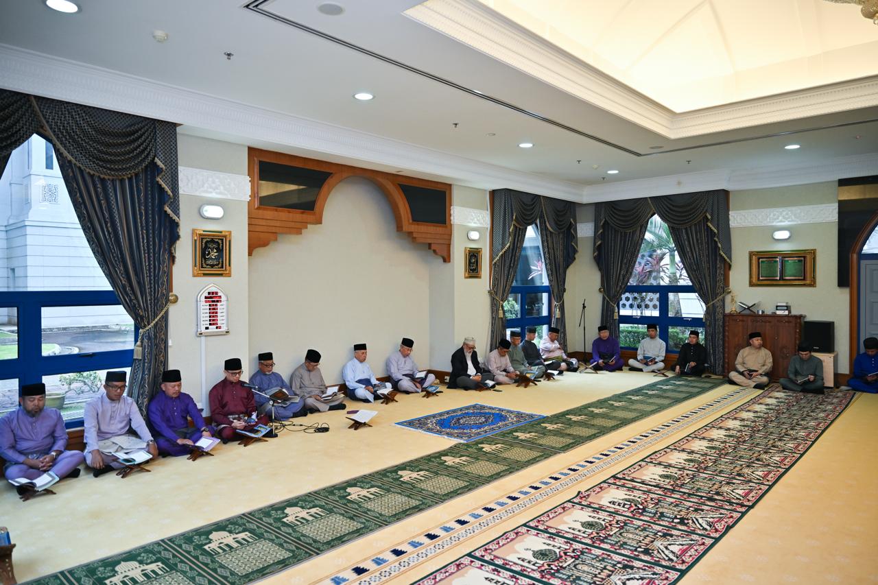 16.07.25 Majlis Doa Kesyukuran Sempena Ulang Tahun Hari Keputeraan Kebawah Duli Yang Maha Mulia Paduka Seri Baginda Sultan dan Yang Di-Pertuan Negara Brunei Darussalam Yang Ke-79 Tahun