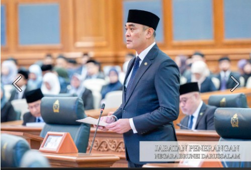12.03.25 Menaik taraf jambatan kayu Kampong Ayer kepada konkrit